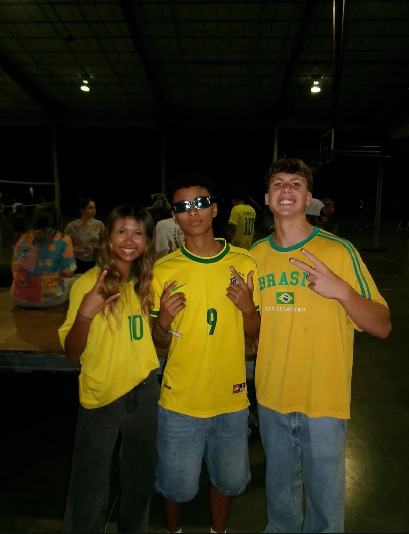 Momento real dos adolescentes da Igreja Hope Sarasota (foto 2)