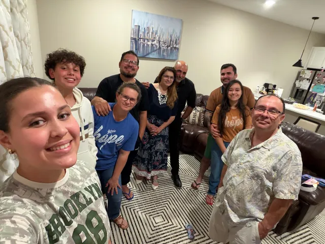 Momento real de uma célula da Igreja Hope Sarasota