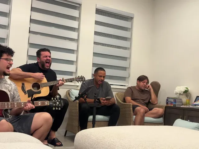 Momento real de uma célula da Igreja Hope Sarasota
