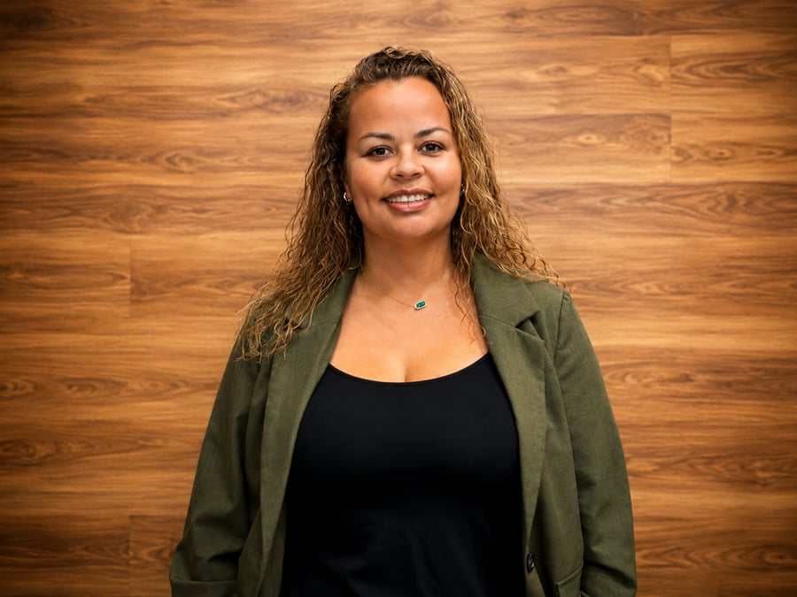 Cyntia Pereira — Diretora Administrativa · Assistente Pastoral na Igreja Hope Sarasota